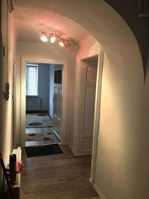 R Castle - 2 Room Apartment Brasov Exterior photo
